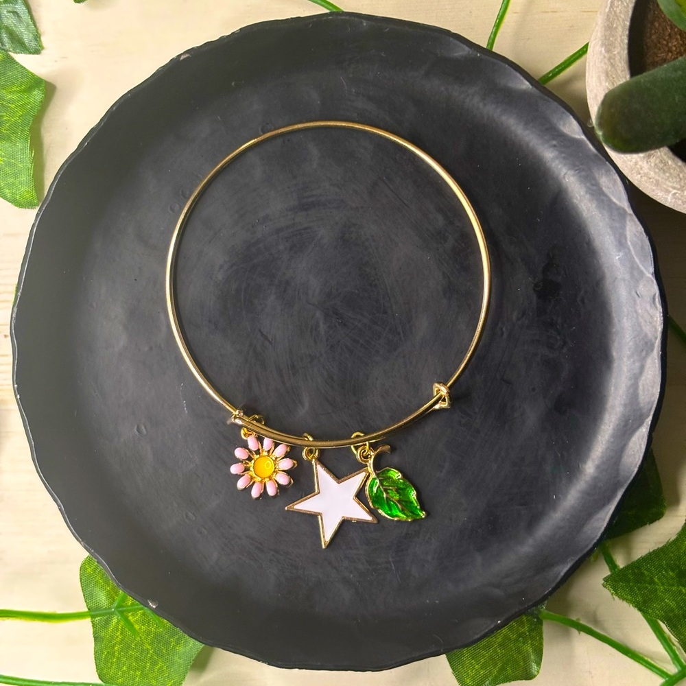 ⭐️cute gold adjustable bracelet handmade⭐️